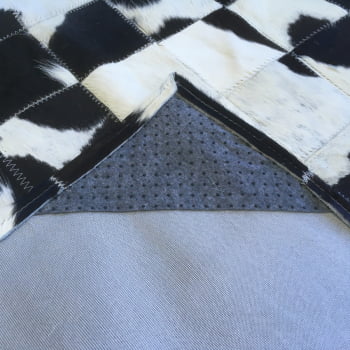 Tapete de couro preto branco malhado 1,20x1,80 c/b peça 10