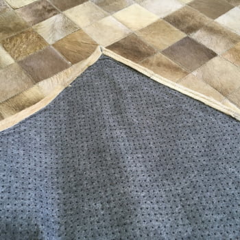 Tapete de couro cinza natural 1,70x2,20 com bordas pç 10x10